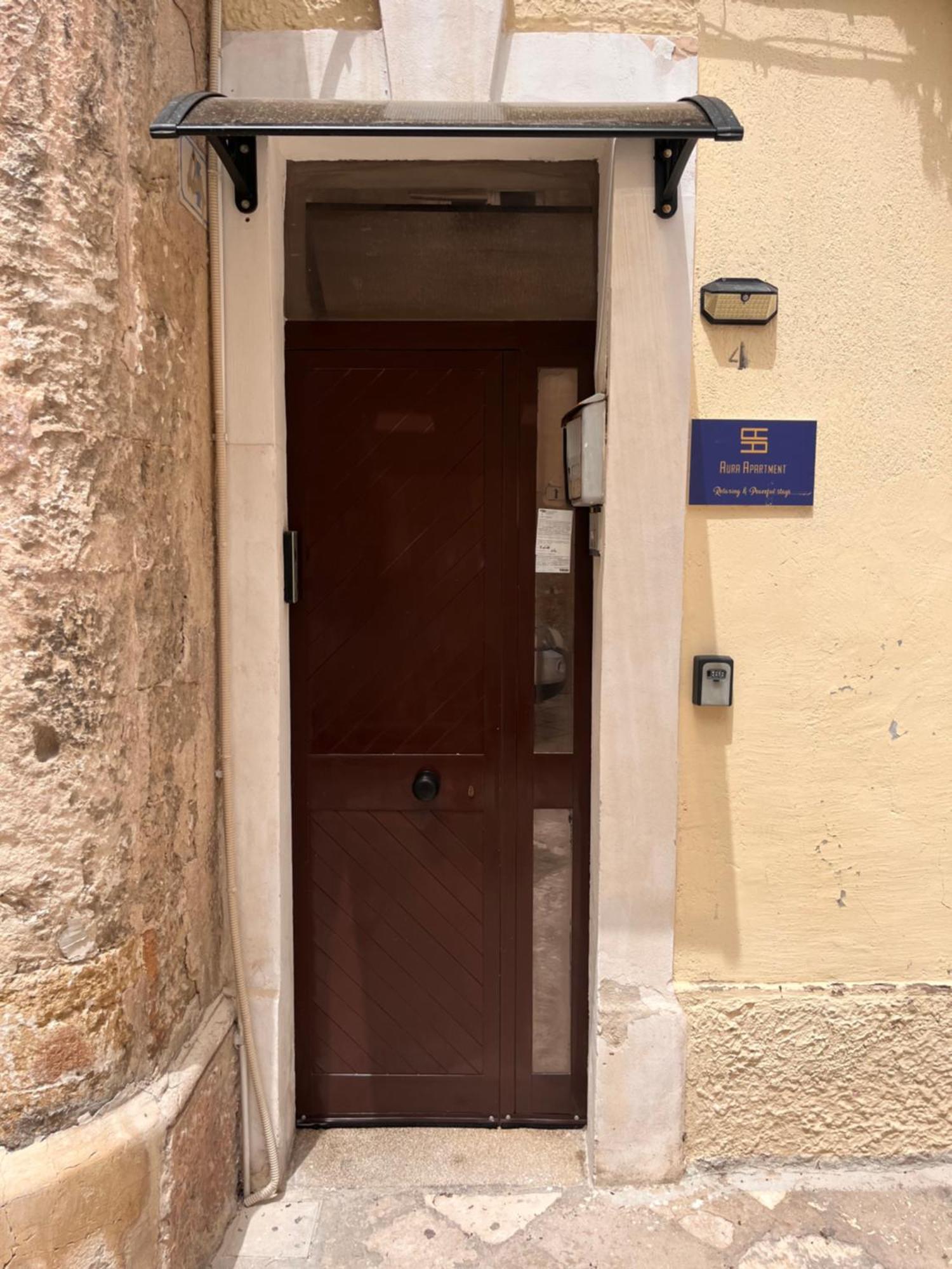 Aura Apartment Brindisi Bagian luar foto